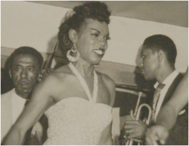 Patsy Vidalia at the Dew Drop Inn